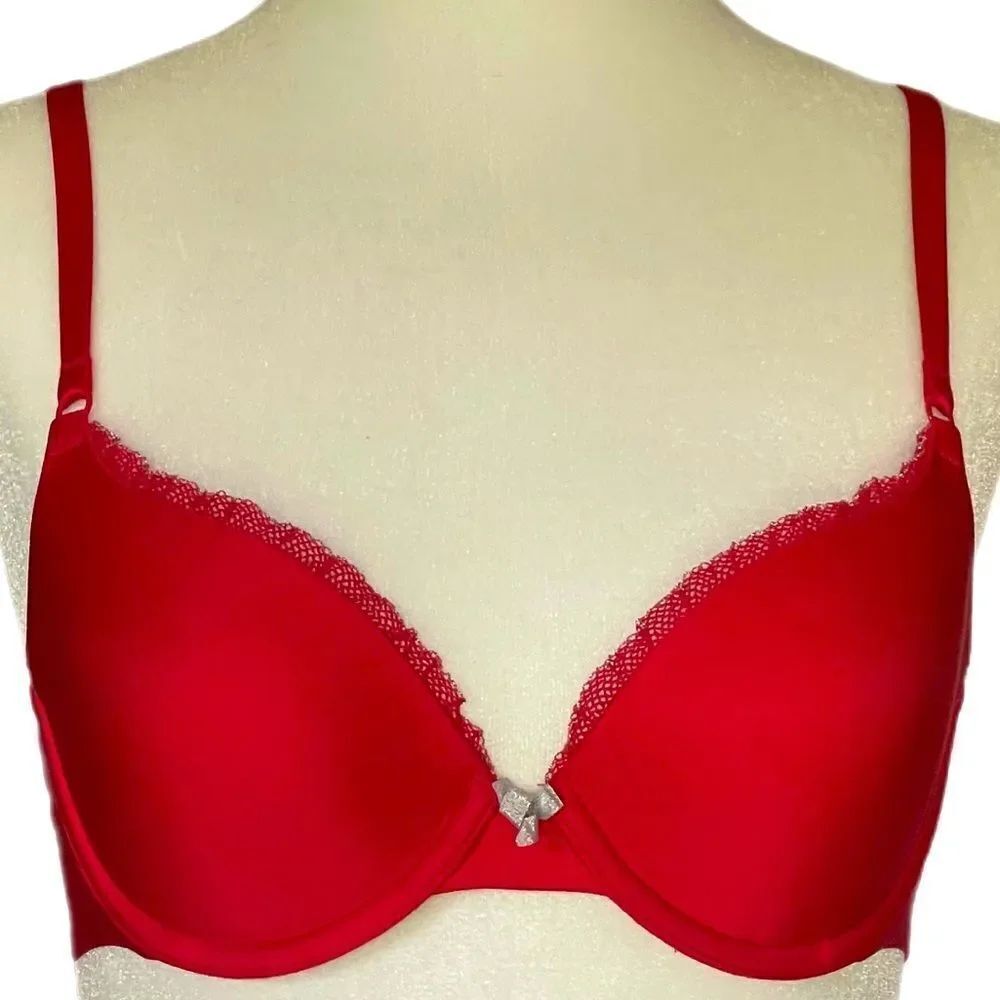 ❣️5/$50 Victoria’s Secret Red Demi bra with underwire, size 32C